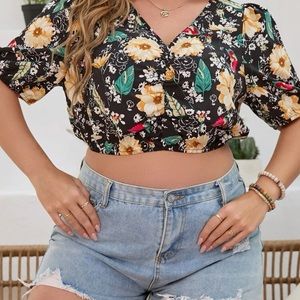 Floral puff sleeve crop blouse